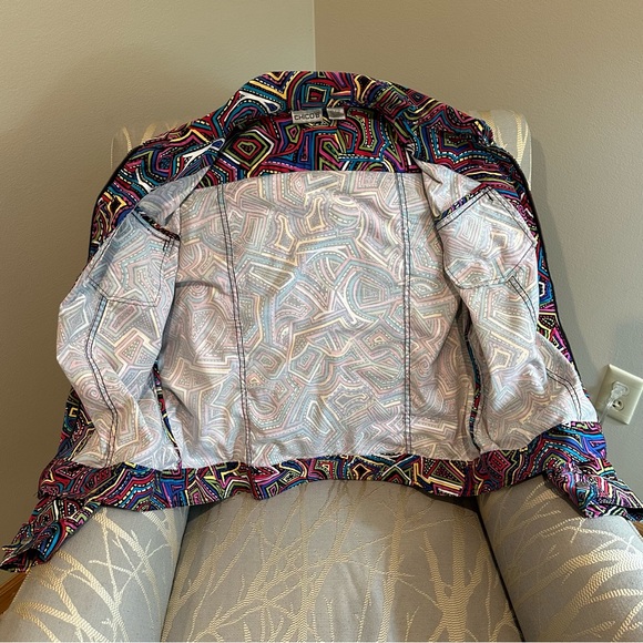 Chico's Multi Color Abstract Geometric Print
Zipper Jacket - Picture 5 of 9